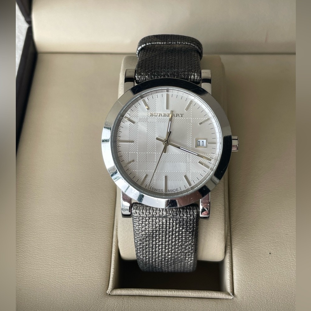 BURBERRY CALFSKIN GRAY/SILVER BAND SWISS WATCH BU1869 STAINLESS-STEEL QUARTZ